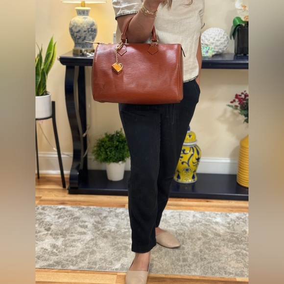Louis Vuitton Epi Leather Speedy 30 - Picture 2 of 16